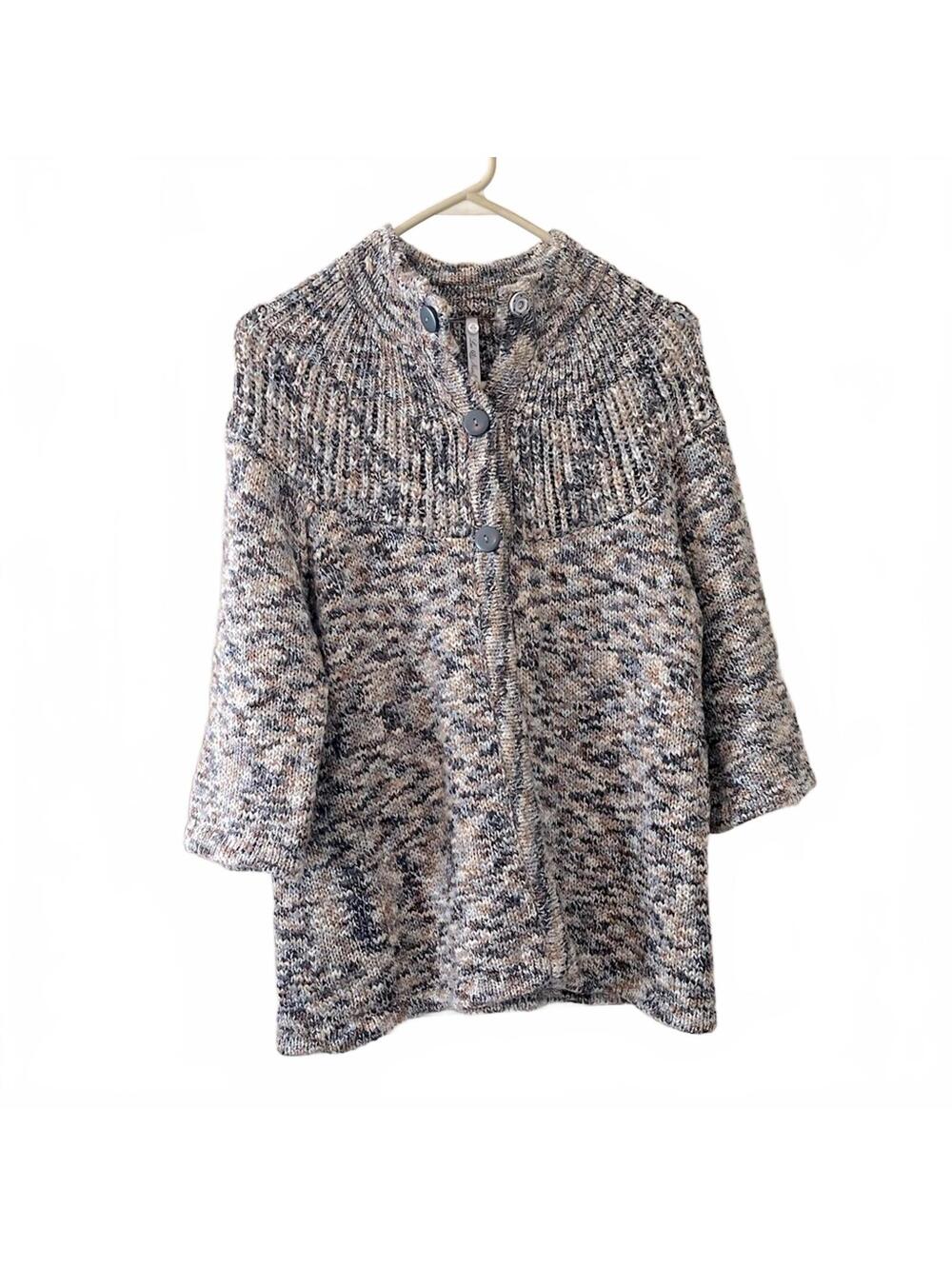 Leo & Nicole Gray Button-Up Cardigan Sweater